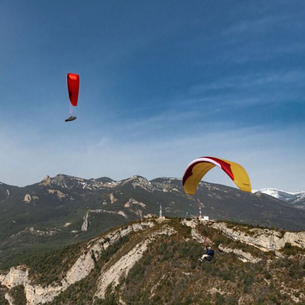 Gin Avid Paragliding Wing