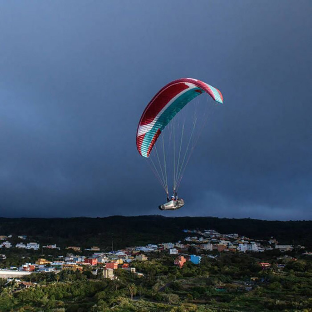 Skywalk Chili5 paragliding wing