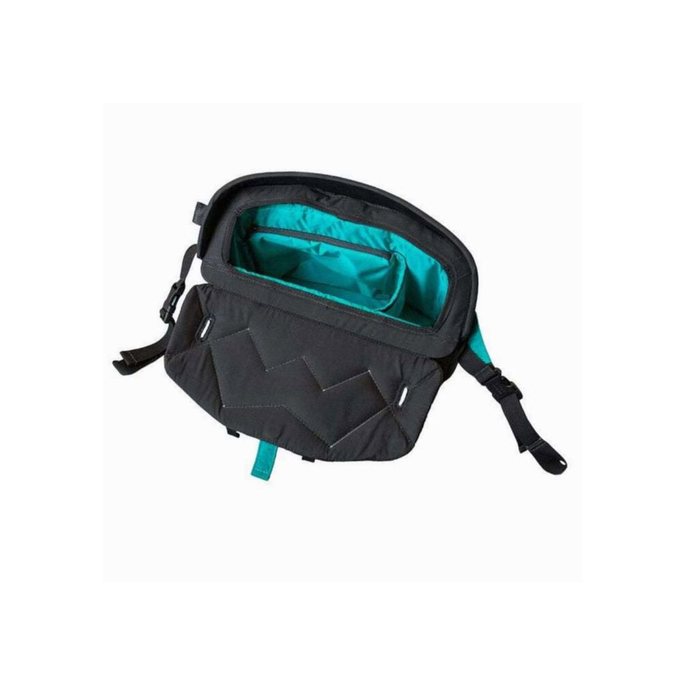 Cockpit carry